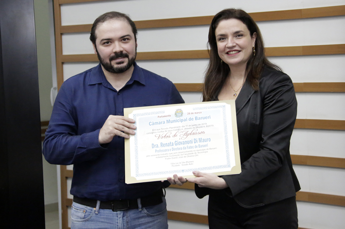 Jonas Gomes e Renata