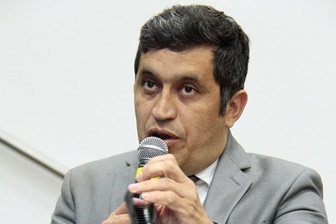 Allan Miranda pede criação de cemitério para animais domésticos