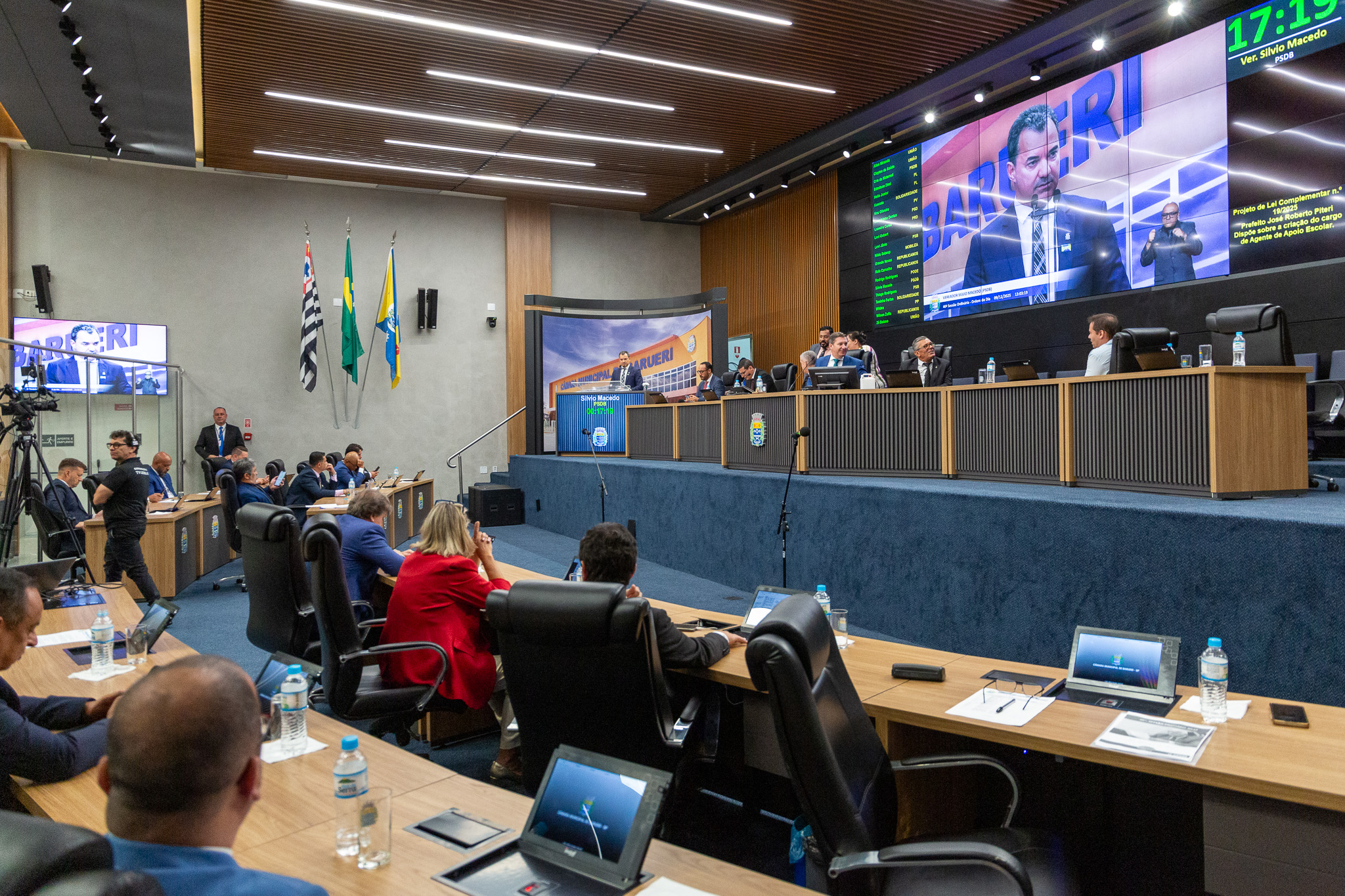 Barueri proíbe escapamentos barulhentos e reforça regras contra poluição sonora