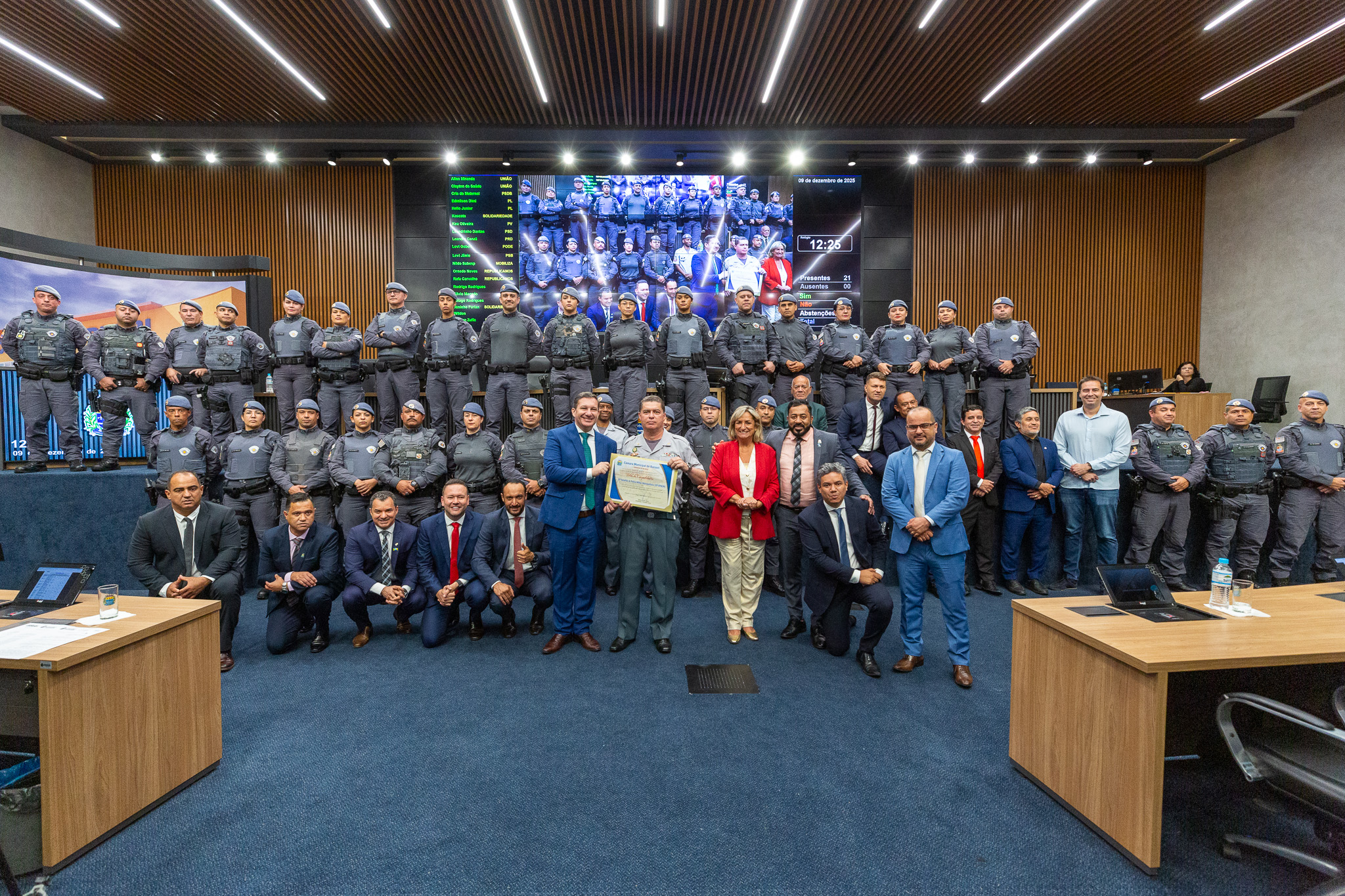 Batalhão da PM recebe homenagem dos vereadores