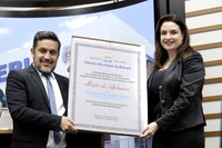 Câmara presta homenagem aos 10 anos da Fatec Barueri