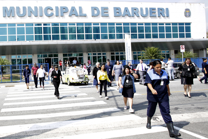 Câmara realiza com sucesso simulação de abandono de emergência