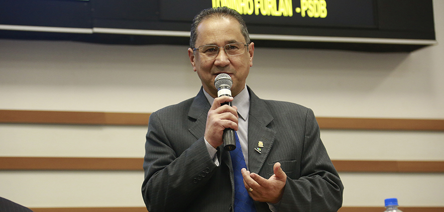 Carlinhos do Açougue sugere criação de nova linha de ônibus