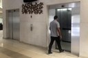 Contratação de manutenção de elevadores fica 10% abaixo do previsto
