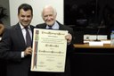 Érico Rohn recebe título de cidadão benemérito de Barueri
