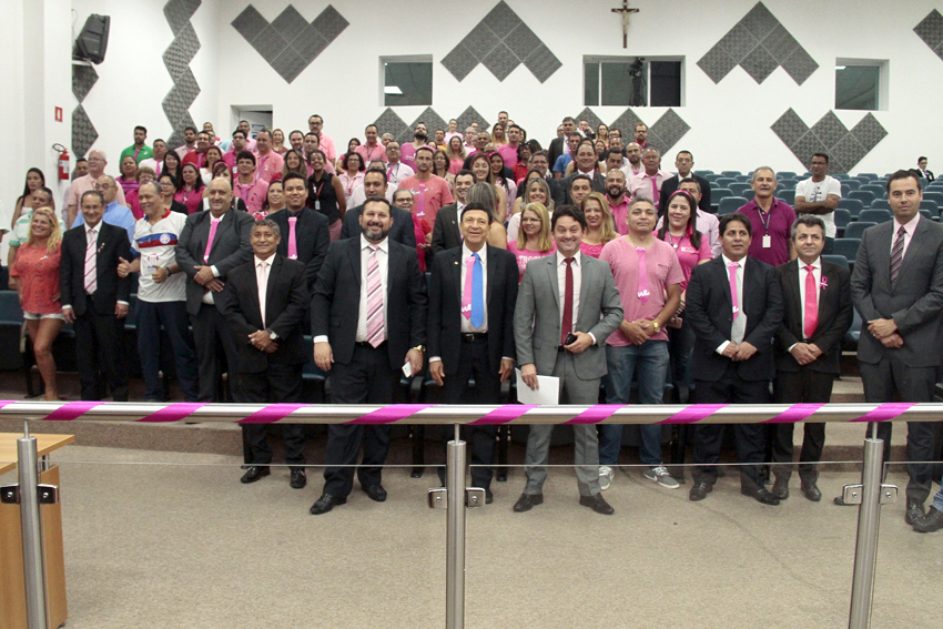 Funcionários da Câmara participam do Dia do Rosa