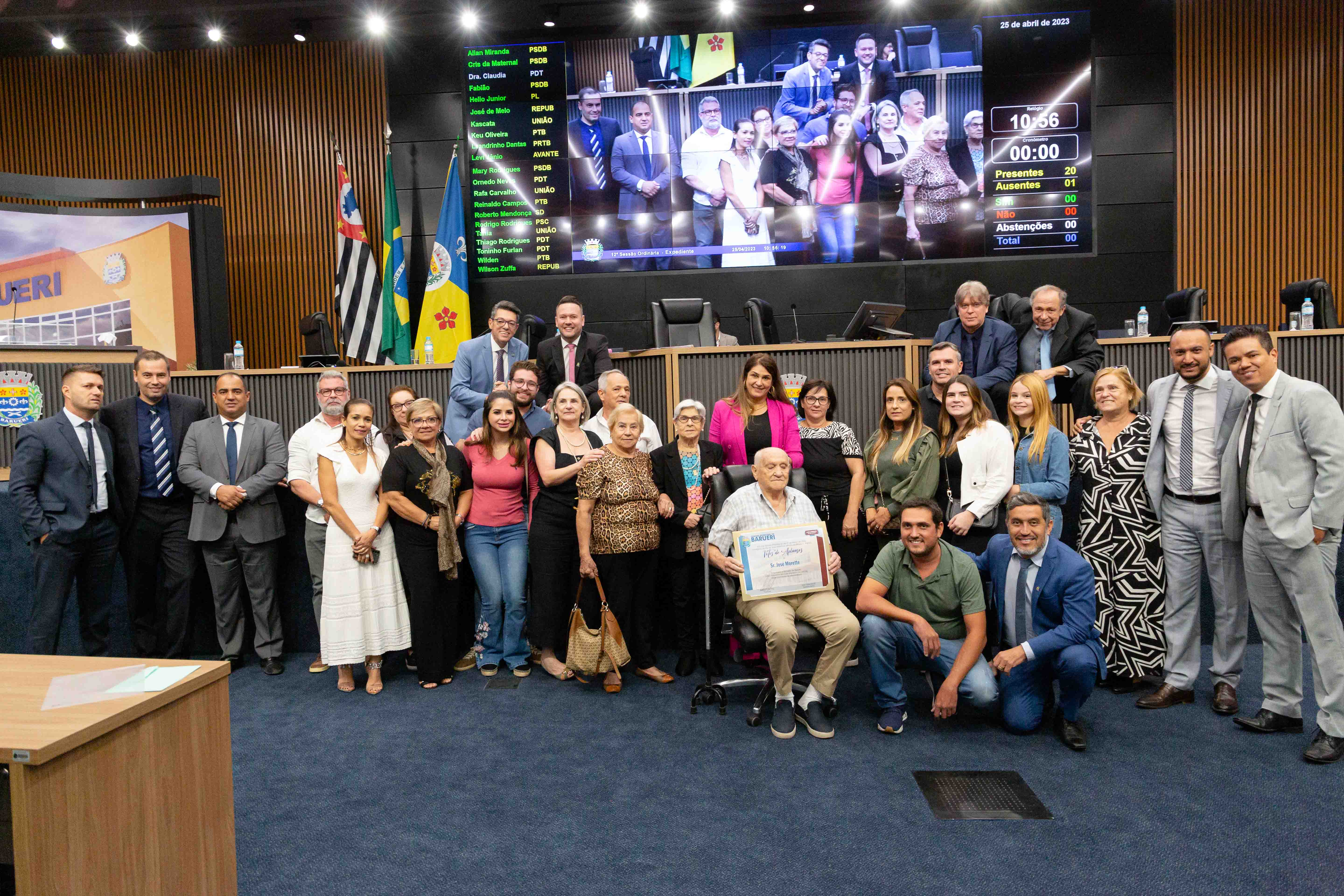 José Morette recebe homenagem na Câmara