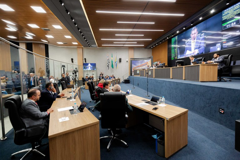 Mulheres terão direito a acompanhante em consultas e internações — Câmara Municipal de Barueri