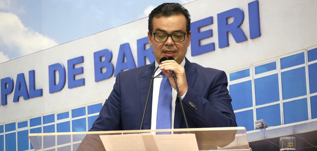 Neto Amorim quer instalação de ‘botão do pânico’ em ônibus de Barueri