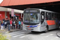 Passageiros de ônibus poderão embarcar e desembarcar fora do ponto após as 22h30