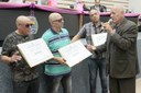 Vereador Zé Baiano presta homenagem à dupla Caju e Castanha