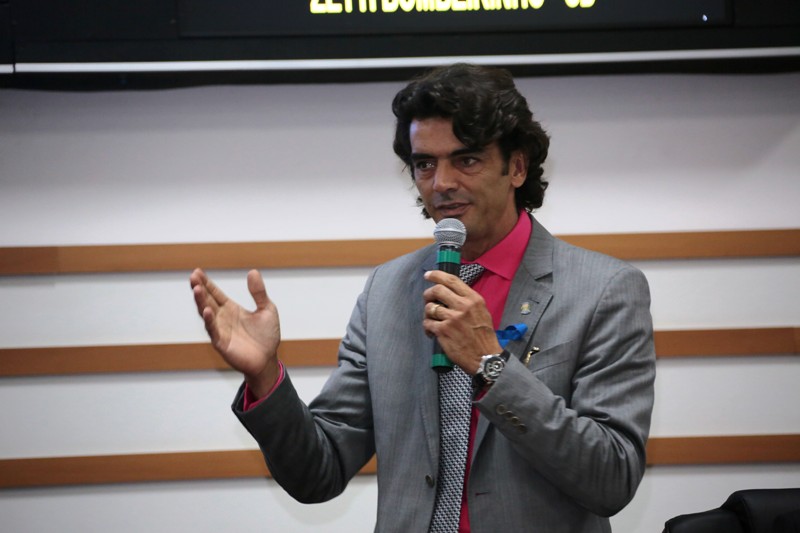 Zetti Bombeirinho propõe instalação de Farmácia 24h no Pronto-Socorro